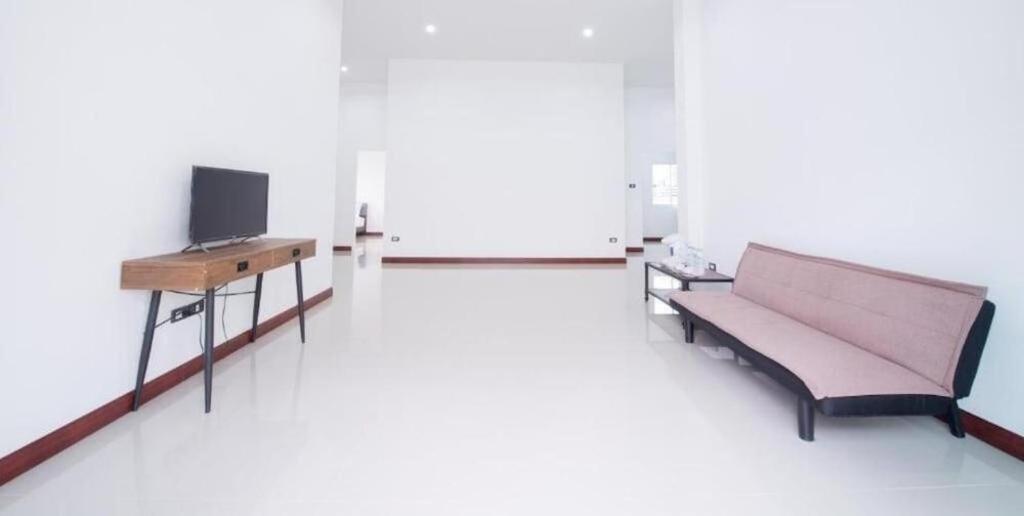 Bees Smile Hotel Chiang Rai Ngoại thất bức ảnh