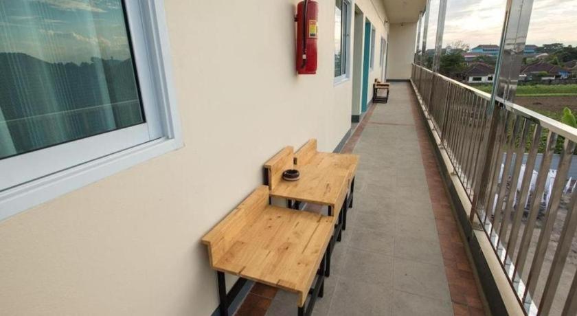 Bees Smile Hotel Chiang Rai Ngoại thất bức ảnh